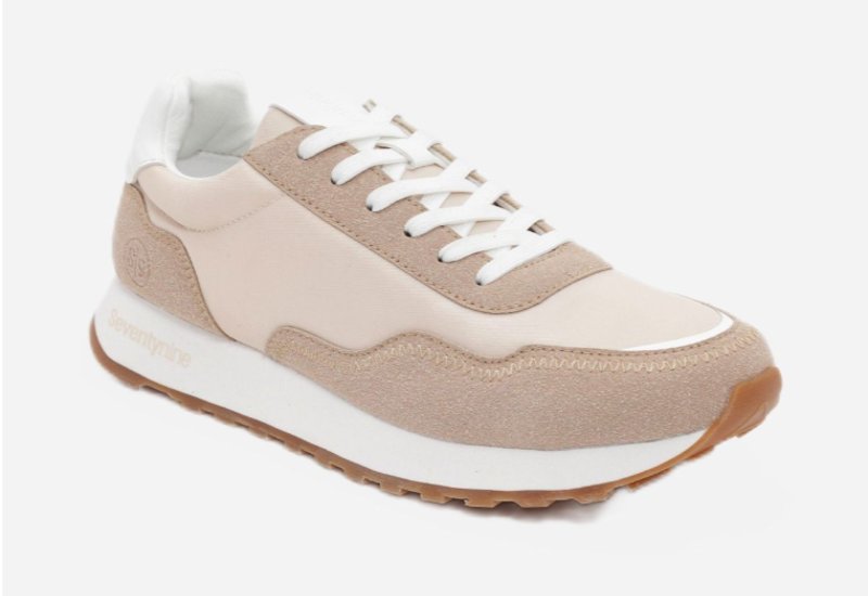 נעליים מהממות ונוחות של חברת SEVENTY NINE
מטרמינל איקס, מידה 36 חדשות!
מוכרת עקב אי התאמה