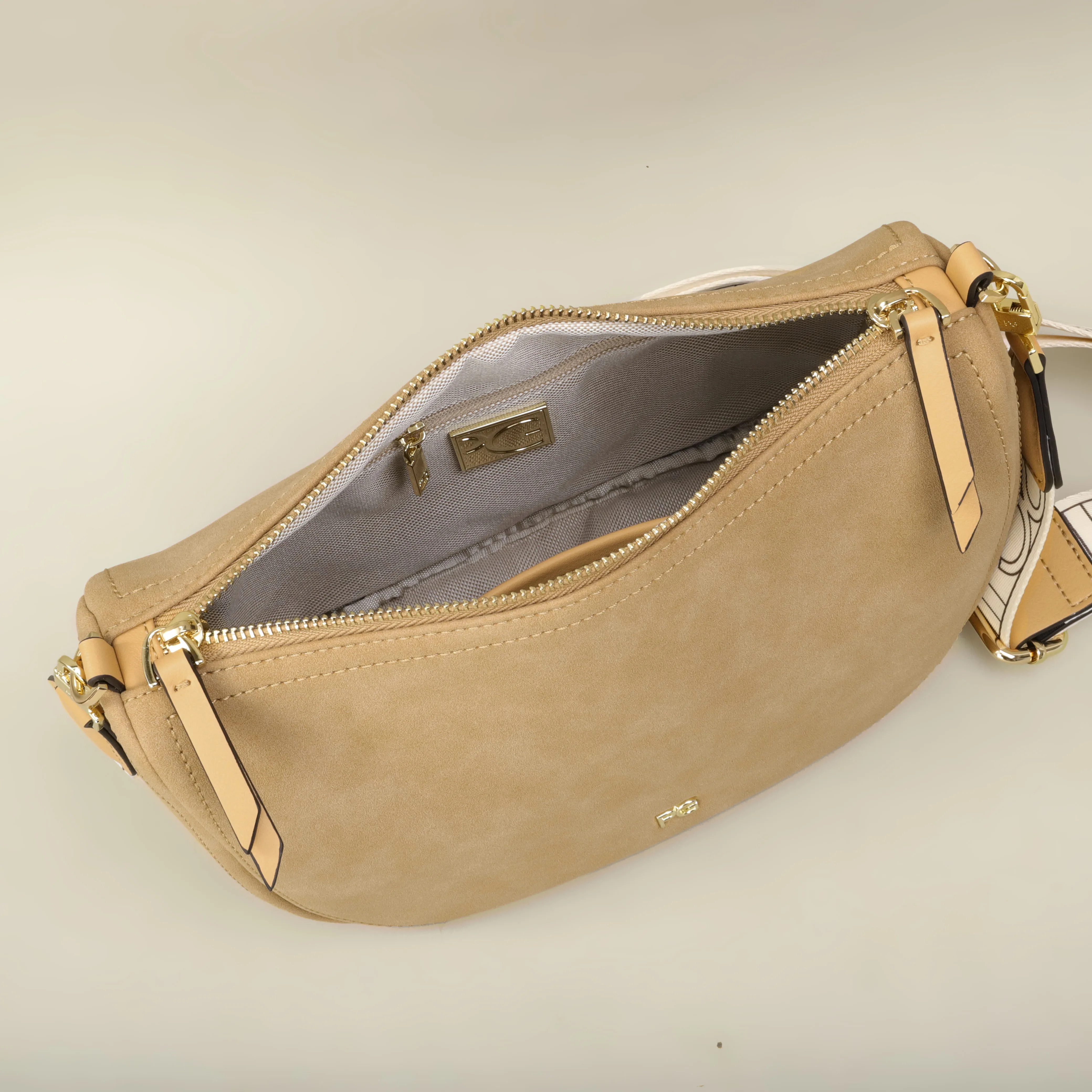 תיק כתף קלאסי